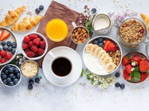 6 مورد از فواید صبحانه خوب در رستوران