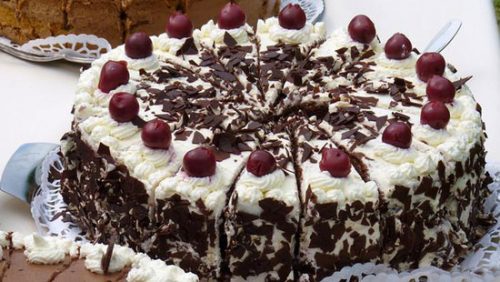 10 نمونه از کیک های خوشمزه لوتکاچی