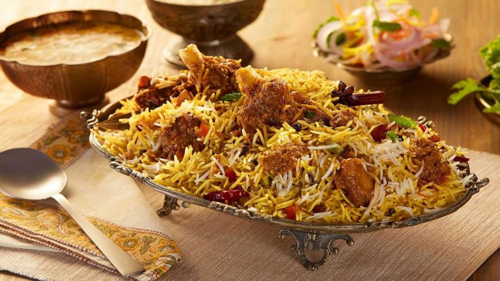 طرز تهیه چلو گوشت زعفرانی مجلسی به روش رستورانی